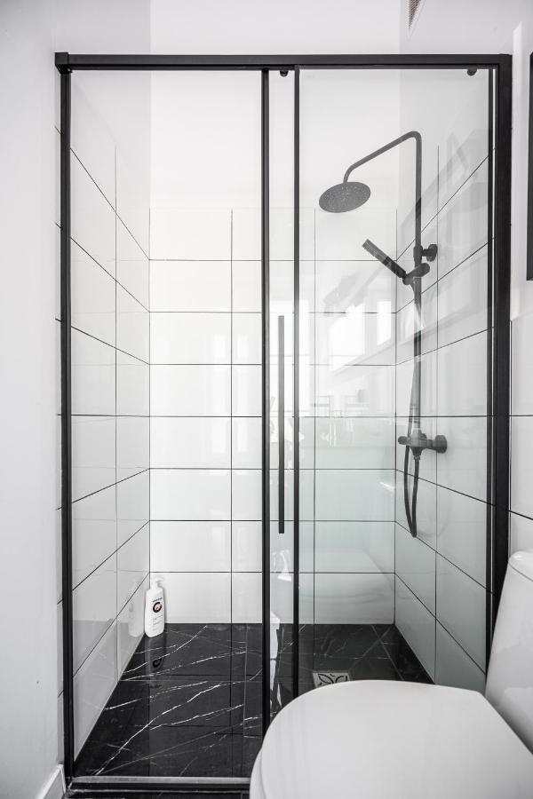 Stylish Studio In The Heart Of The City. Varşova Dış mekan fotoğraf